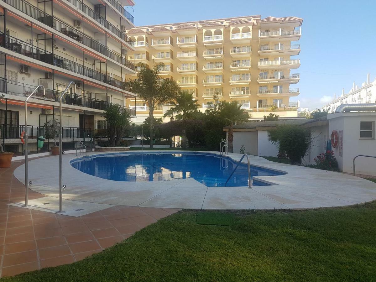 Cosy Flat Near The Beach & Town Centre Apartment ฟูเอนฮิโรลา ภายนอก รูปภาพ
