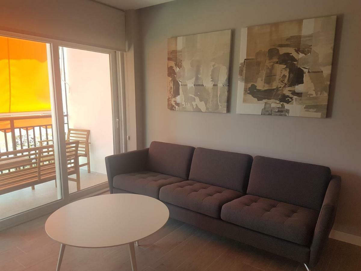 Cosy Flat Near The Beach & Town Centre Apartment ฟูเอนฮิโรลา ภายนอก รูปภาพ