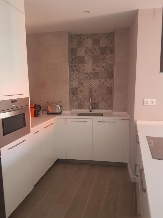 Cosy Flat Near The Beach & Town Centre Apartment ฟูเอนฮิโรลา ภายนอก รูปภาพ